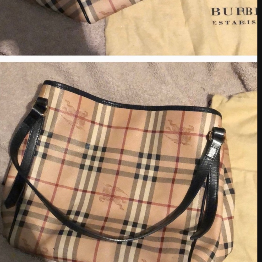 Burberry bag that has been only used twice. Bought at bloomingdales limited edi.